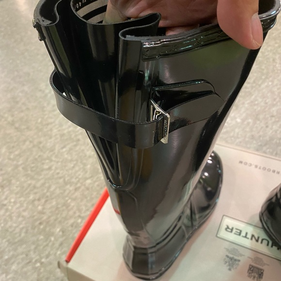 Womens Hunter Original Tall Wide Back Adjust Boots | Black Glossy | Size 10 - Picture 3 of 6